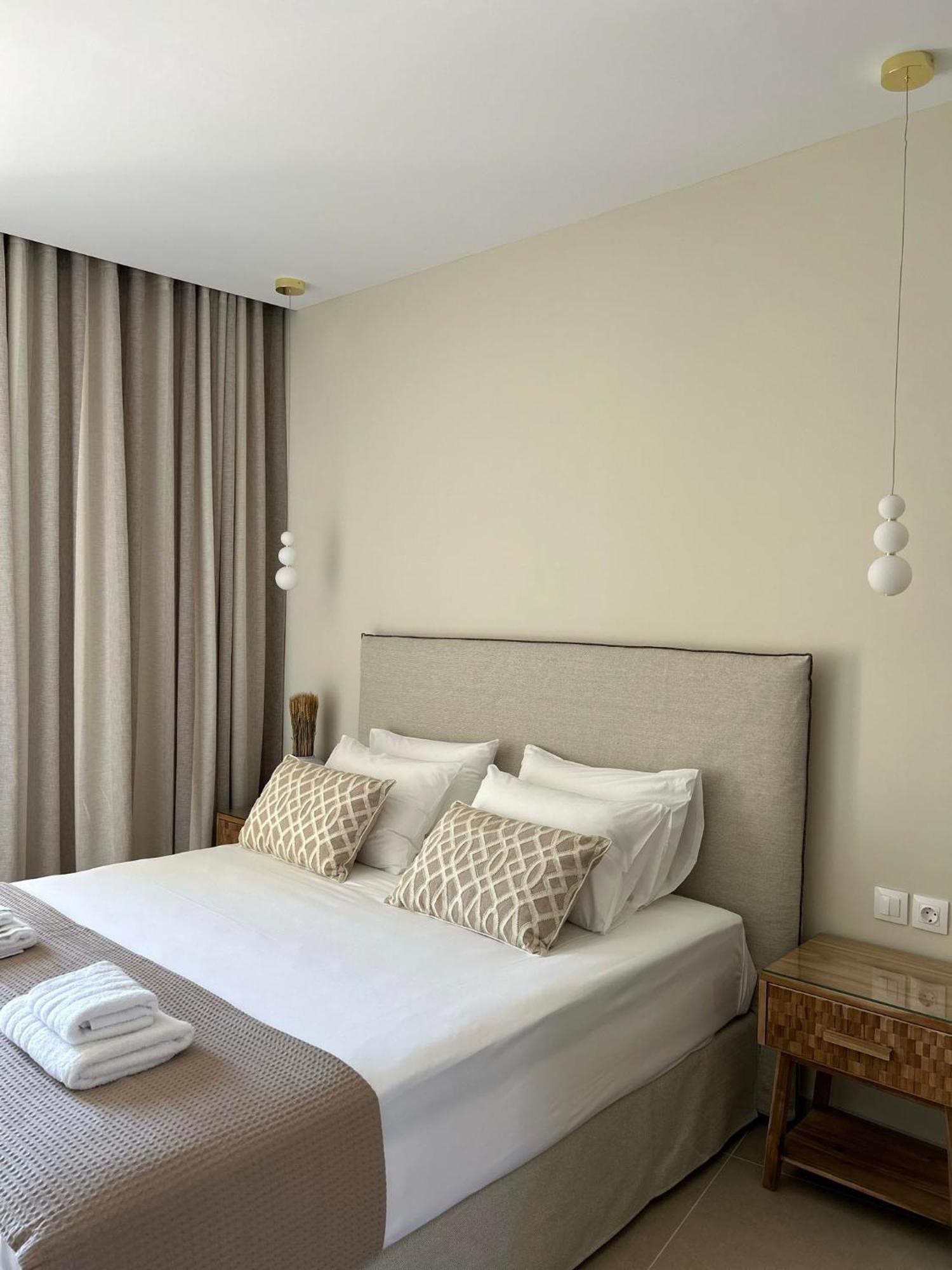 Helen Hotel Poros Town Exterior foto